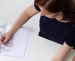 資格を生かして働くには?