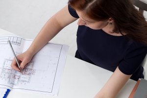 資格を生かして働くには？